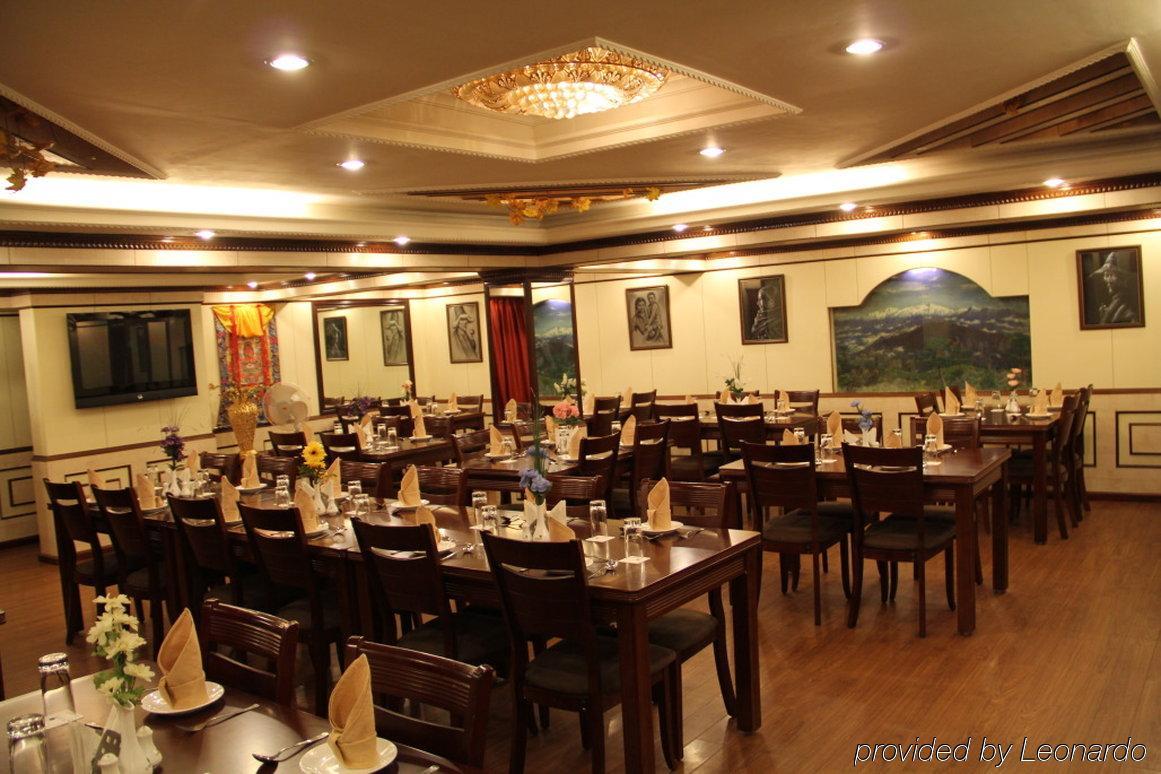 R.J.Resorts Darjeeling  Restaurant foto