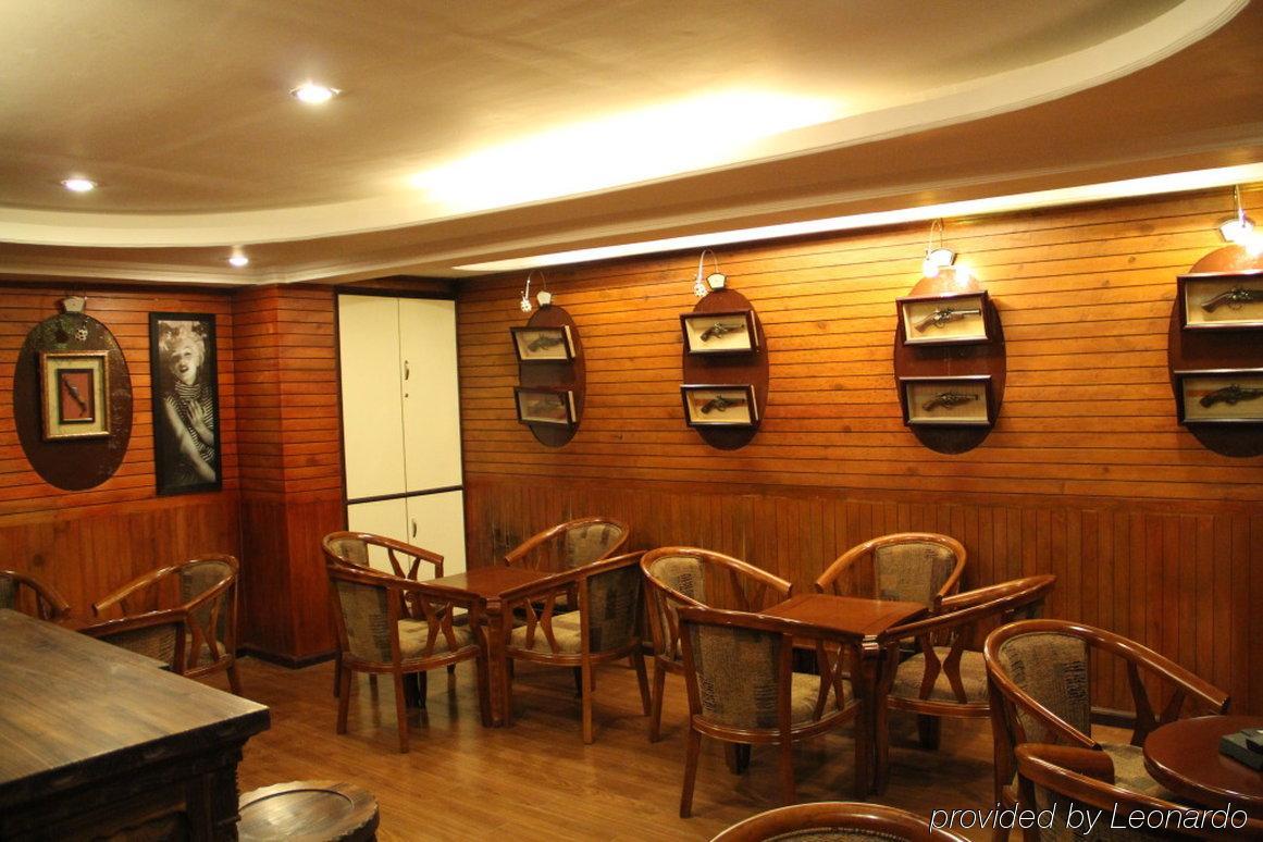 R.J.Resorts Darjeeling  Restaurant foto